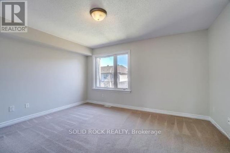 28821782/604-tennant-way/riverside-southgloucester-glen/ottawa/ontario/K4M0C6_20