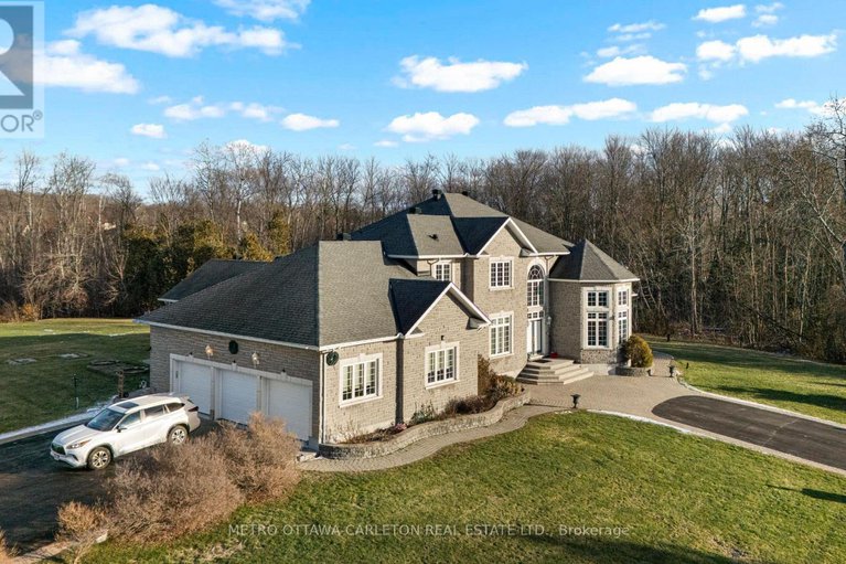 29164467/1651-marronier-court/cumberland-ridge/ottawa/ontario/K4C1C2_2