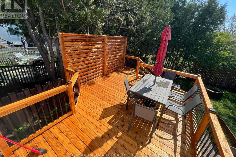 29378693/24-binscarth-crescent/glencairnhazeldean/ottawa/ontario/K2L1S1_32