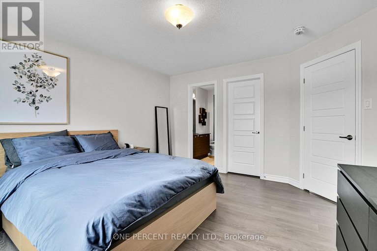 28279096/899-fameflower-street/half-moon-bay/ottawa/ontario/K2J6H3_20