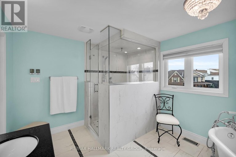 29606718/38-briermoor-crescent/hunt-club-parkgreenboro/ottawa/ontario/K1T3G4_32