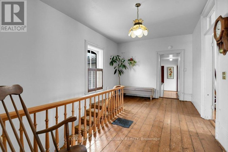 29564603/49-kyle-drive/morrisburg/south-dundas/ontario/K0C1X0_17