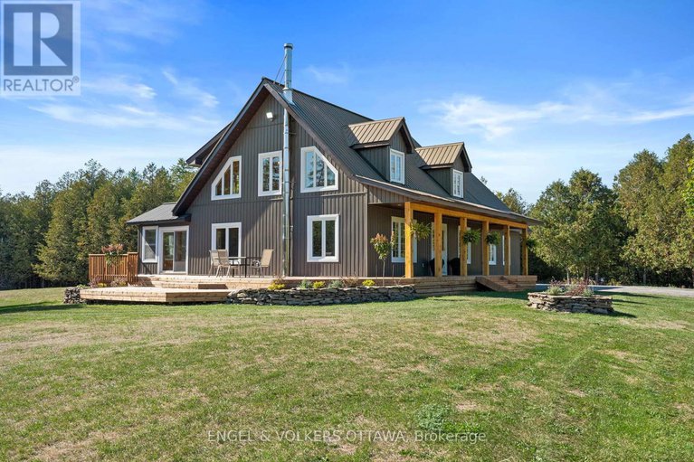 28882323/4682-beckwith-boundary-road/rideau-twp-south-to-roger-stevens-drive/ottawa/ontario/K0A1B0_4
