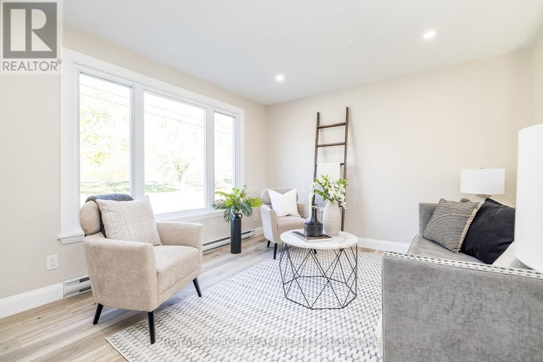 28975666/40-beach-avenue/iroquois/south-dundas/ontario/K0E1K0_9