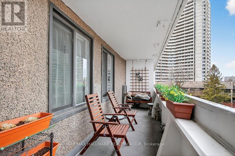 29556858/208-1081-ambleside-drive/woodroffe/ottawa/ontario/K2B8C8_25