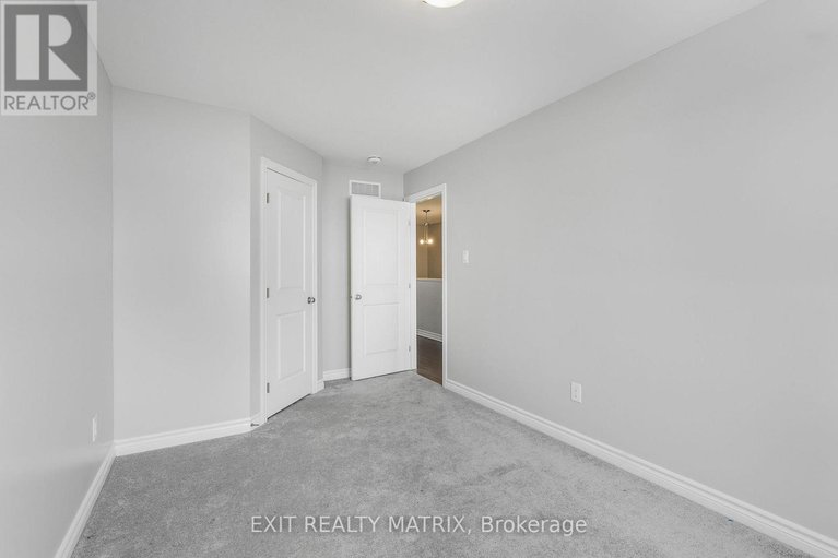 29479544/781-namur-street/embrun/russell/ontario/K0A1W0_23