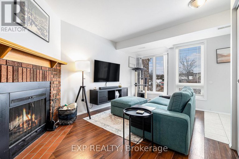 28423054/b-207-woodfield-drive/tanglewood/ottawa/ontario/K2G4P2_4