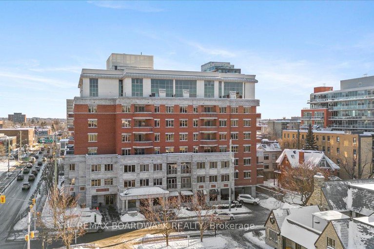 29332686/ph804-320-mcleod-street/ottawa-centre/ottawa/ontario/K2P1A3_1