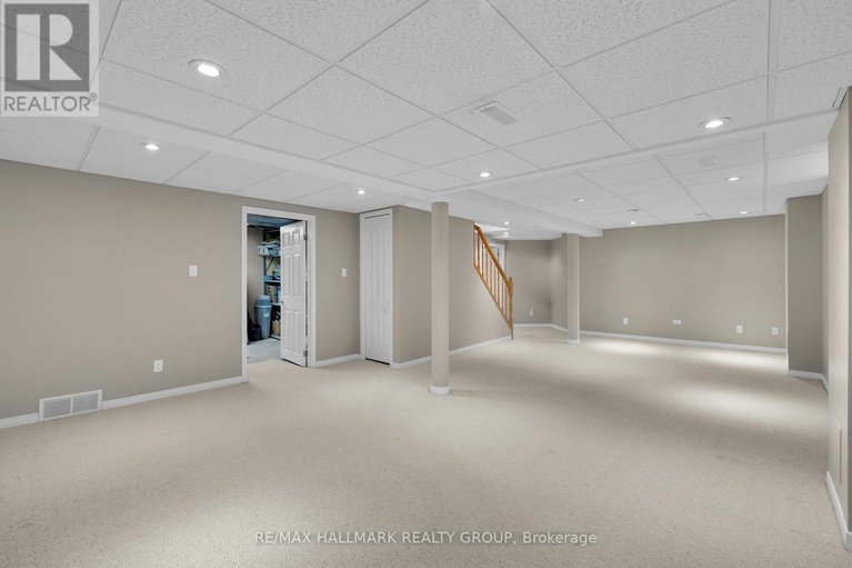 28637166/610-steller-street/fallingbrookpineridge/ottawa/ontario/K4A1N1_40
