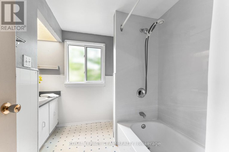 28400247/99-seabrooke-drive/glencairnhazeldean/ottawa/ontario/K2L2H9_42