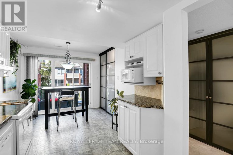 28933670/299-nepean-street/ottawa-centre/ottawa/ontario/K1R5G2_12