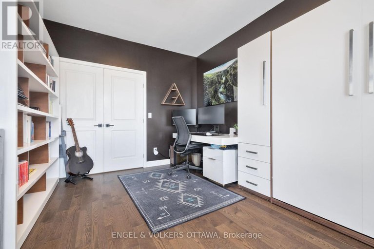 29464568/157-avro-circle/cfb-rockcliffe-and-area/ottawa/ontario/K1K4K7_16