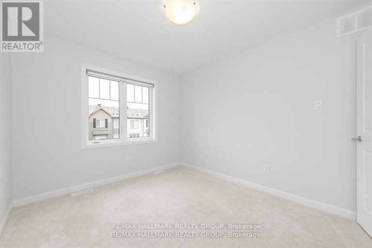 28591919/210-attwell-private/morgans-grantsouth-march/ottawa/ontario/K2K0P6_32