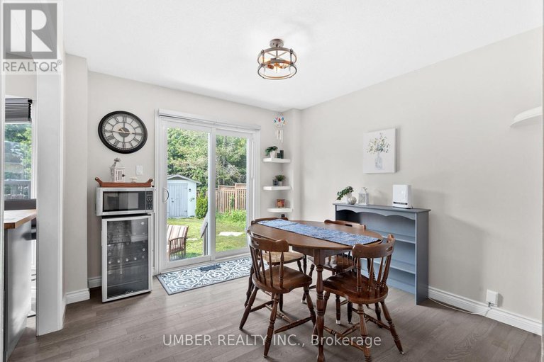 28623557/1130-st-emmanuel-terrace/convent-glen-north/ottawa/ontario/K1C2J7_17