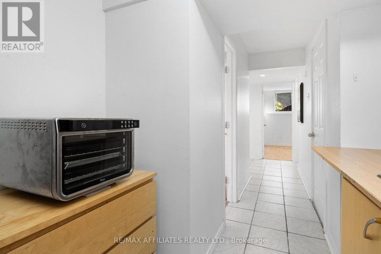 28964086/306-woodfield-drive/tanglewood/ottawa/ontario/K2G3W9_28