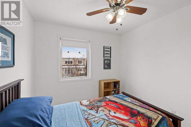 29349445/32-dundalk-private/stonebridge/ottawa/ontario/K2J0J5_24