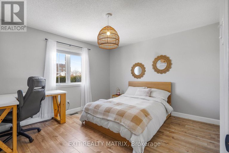 29367173/1183-mulder-avenue/fallingbrookgardenway-south/ottawa/ontario/K4A4H2_24