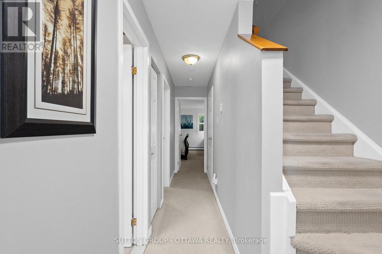 28952194/25-crispin-private/manor-park/ottawa/ontario/K1K2T7_25