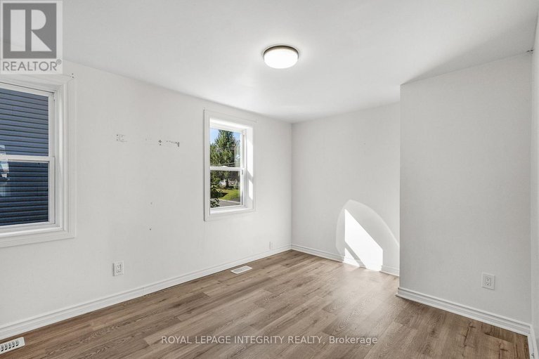 29435372/2053-catherine-street/town-of-rockland/clarence-rockland/ontario/K4K1H6_11