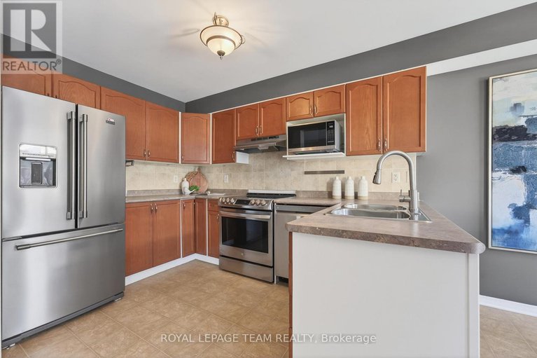 29446610/242-opus-street/emerald-meadowstrailwest/ottawa/ontario/K2S0J1_40