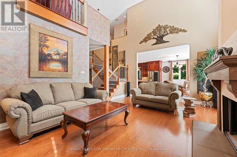 28816591/1095-halton-terrace/morgans-grantsouth-march/ottawa/ontario/K2W1G8_24