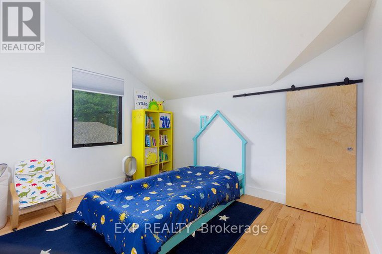 28586645/179-mountbatten-avenue/applewood-acres/ottawa/ontario/K1H5V6_12