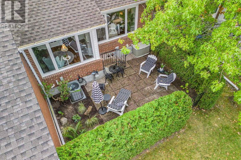 28641582/44-innesbrook-court/stittsville-central/ottawa/ontario/K2S1C7_27