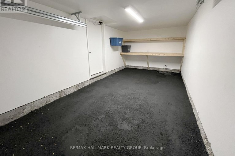 29093842/11-94-esterlawn-private/mckellar-heightsglabar-park/ottawa/ontario/K2A4C1_33