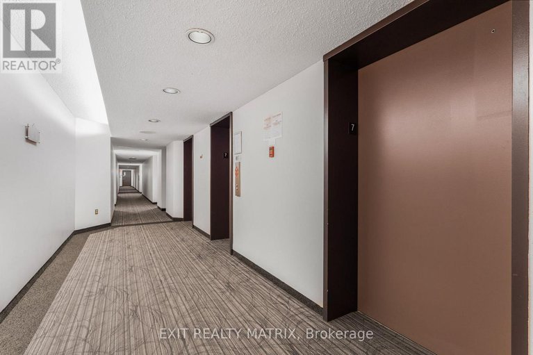 28647824/705-2759-carousel-crescent/emerald-woodssawmill-creek/ottawa/ontario/K1T2N5_23