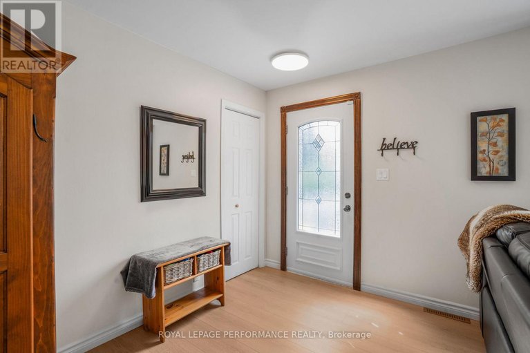 28854771/751-pattee-road/champlain-twp/champlain/ontario/K6A2R2_34