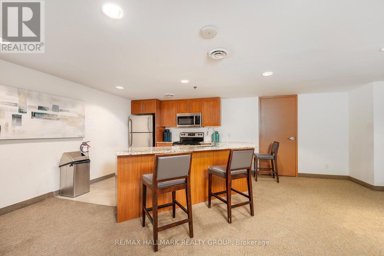 29230903/2701-195-besserer-street/sandy-hill/ottawa/ontario/K1N0B6_32