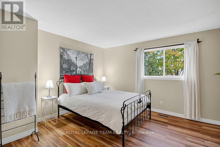 29065358/27-benlark-road/on-the-green/ottawa/ontario/K2J2L5_17