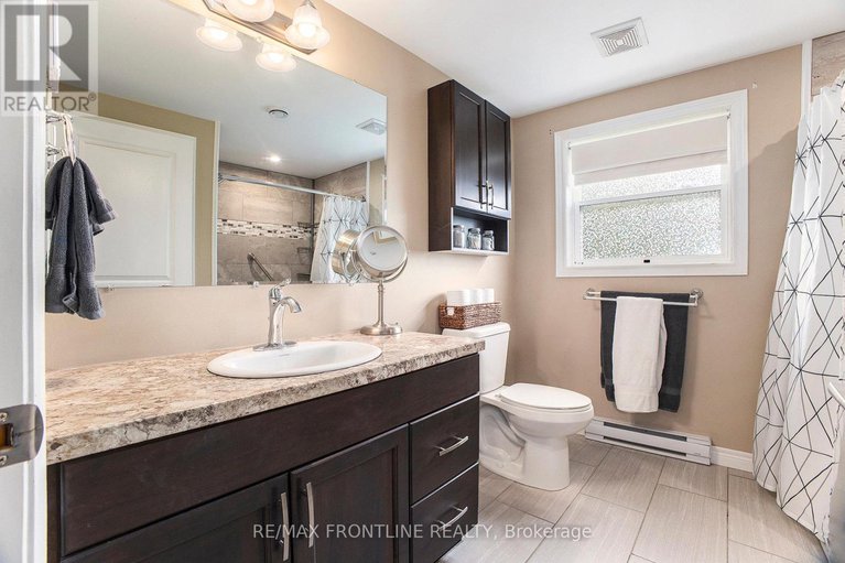 28748113/541-drummond-conc-7-road/drummond-n-elmsley-drummond-twp/drummondnorth-elmsley/ontario/K7H3C8_22