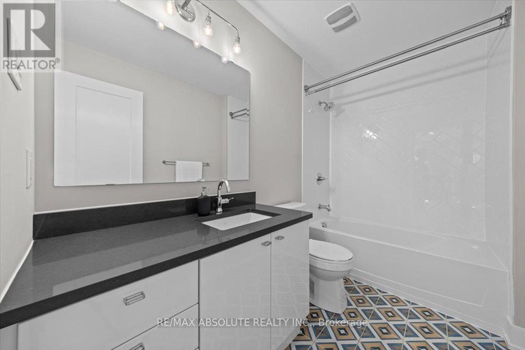 28848496/332-haliburton-heights/emerald-meadowstrailwest/ottawa/ontario/K2S1S3_43