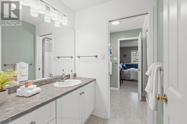 28479231/97-blackshire-circle/stonebridge/ottawa/ontario/K2J5M3_31
