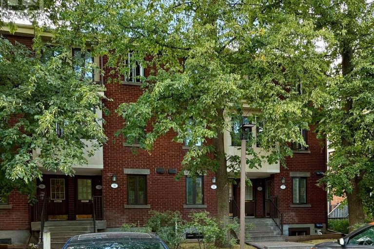 29473926/8-blue-moon-private/manor-park/ottawa/ontario/K1K4K6_17