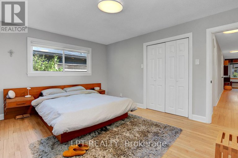 28941530/353-mountbatten-avenue/alta-vistafaircrest-heights/ottawa/ontario/K1H5W2_23