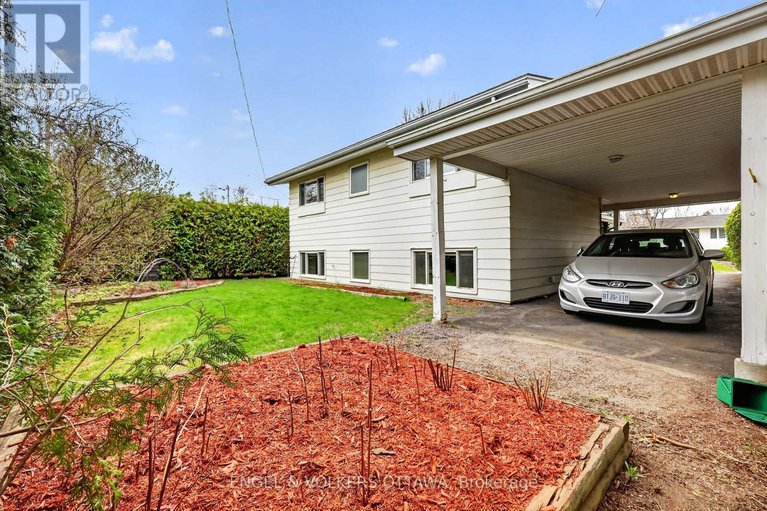 29678412/1795-devlin-crescent/playfair-park/ottawa/ontario/K1H5T5_37