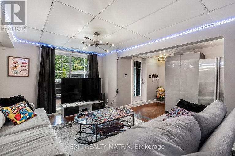 29406334/1271-georges-vanier-drive/cumberland-ridge/ottawa/ontario/K4C1R6_28