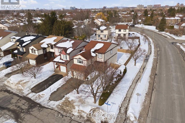 29434401/57-rosegarden-crescent/hunt-club-parkgreenboro/ottawa/ontario/K1T3A9_30