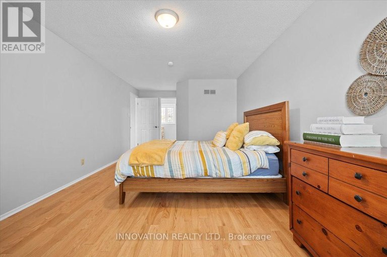 29687409/32-weybridge-drive/cedargrovefraserdale/ottawa/ontario/K2J2Z7_24