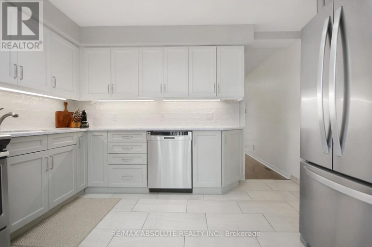 28636841/252-bruyere-street/lower-town/ottawa/ontario/K1N5E6_19