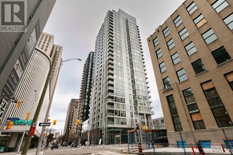 28231546/1705-179-metcalfe-street/ottawa-centre/ottawa/ontario/K2P0W1_1