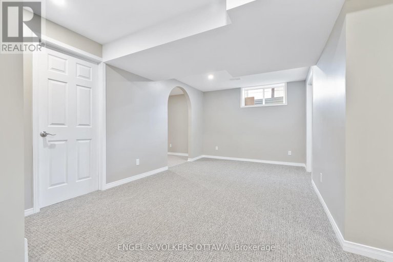 29096516/26-carleton-cathcart-street/stittsville-south/ottawa/ontario/K2S1M7_35