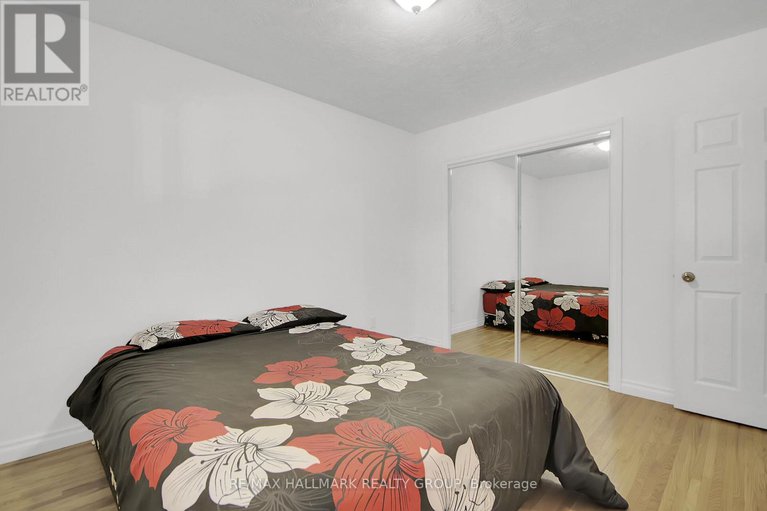 28570009/2286-elmira-drive/parkway-park/ottawa/ontario/K2C1H4_27