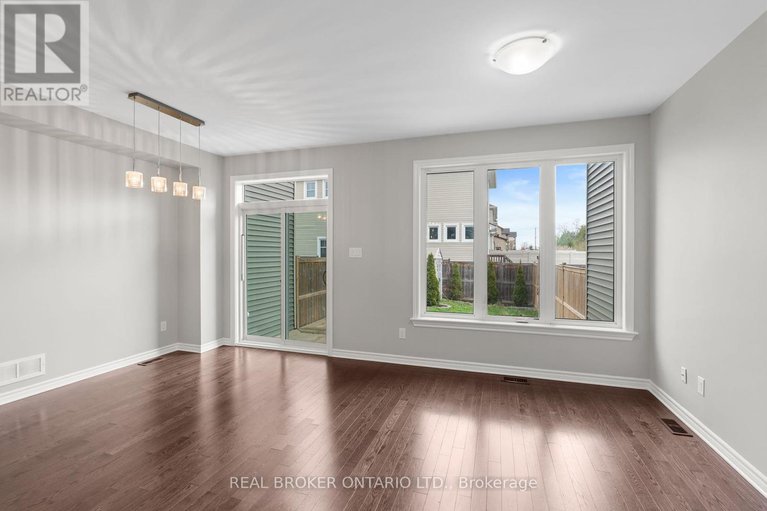 28421576/792-cedar-creek-drive/blossom-parkkemp-parkfindlay-creek/ottawa/ontario/K1T0M6_17
