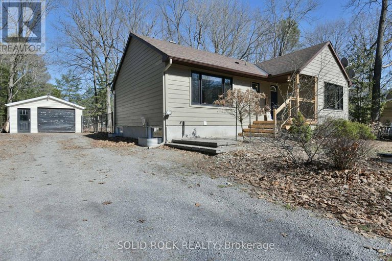 29634428/134-holiday-drive/constance-bay/ottawa/ontario/K0A3M0_4