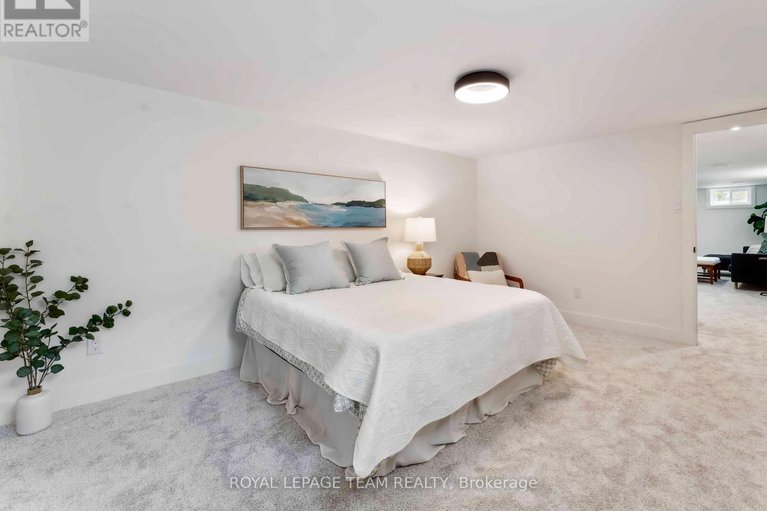 28439592/5282-hillcrest-drive/manotick-long-island-nicholls-island/ottawa/ontario/K4M1E9_33