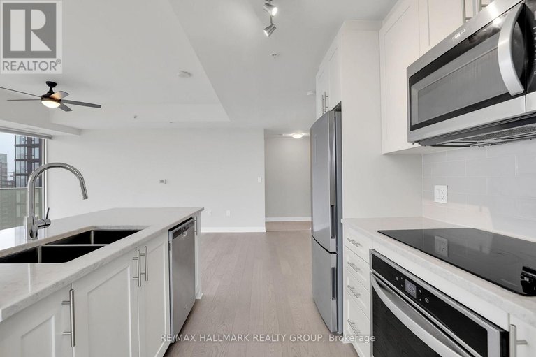 29615979/1904-805-carling-avenue/west-centre-town/ottawa/ontario/K1Z7L1_16