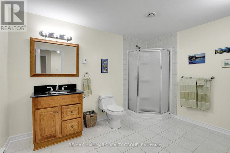 29392516/165-granite-court/emerald-meadowstrailwest/ottawa/ontario/K2M0A3_22